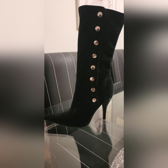 NWOT Benatar Black Suede Boot - Picture 4 of 5